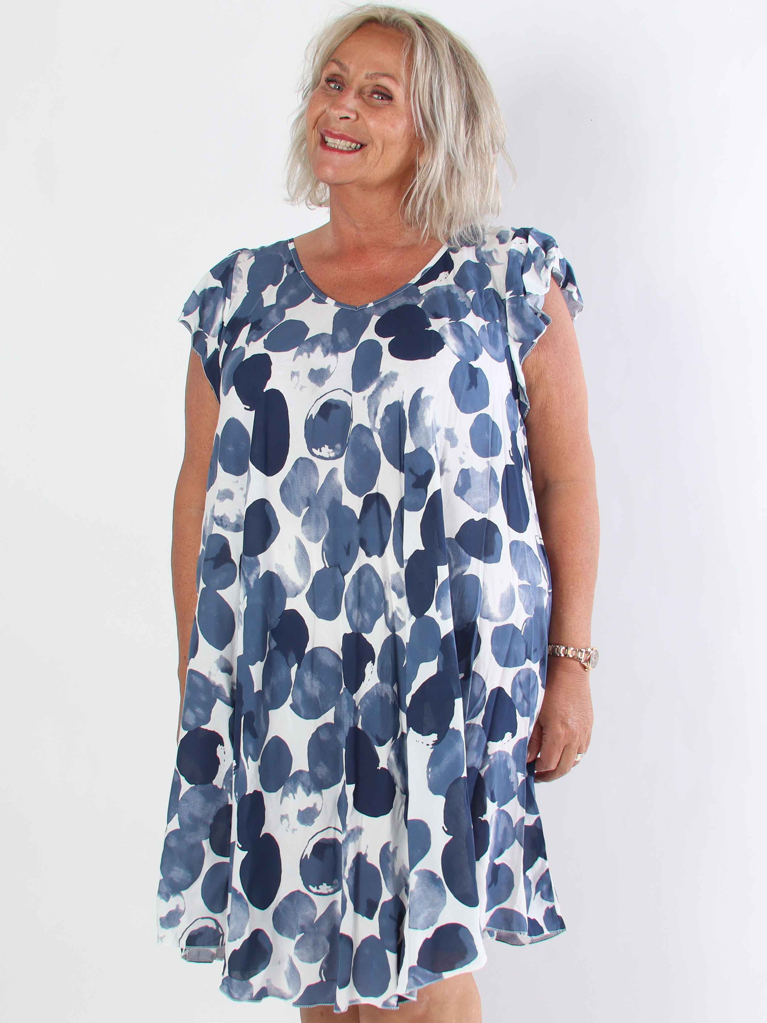 Akantha - Mönstrad plus size sommarklänning i lätt viskos